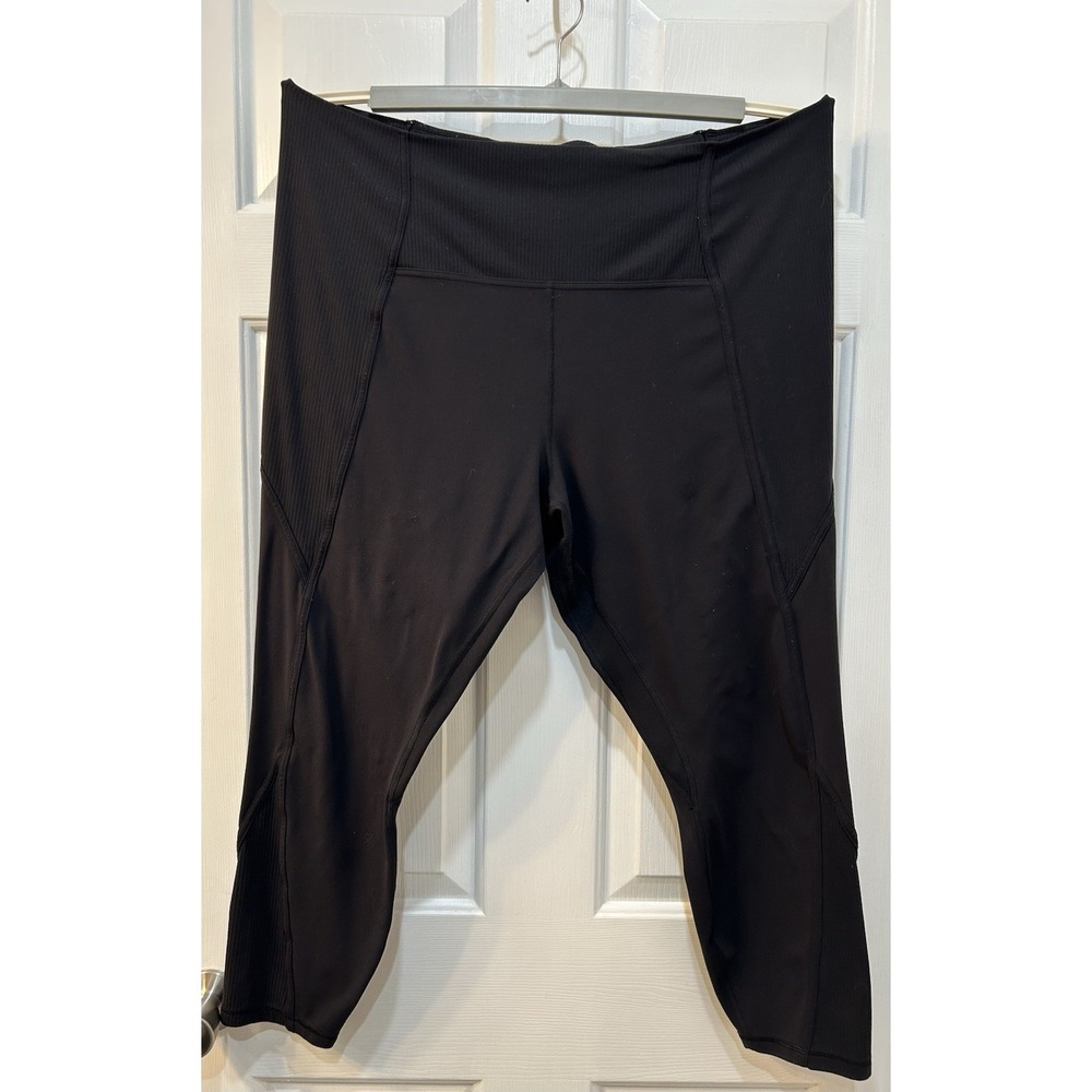 Lululemon Black High Rise Cropped Leggings Sz 20 Athletic Yoga Casual Workout